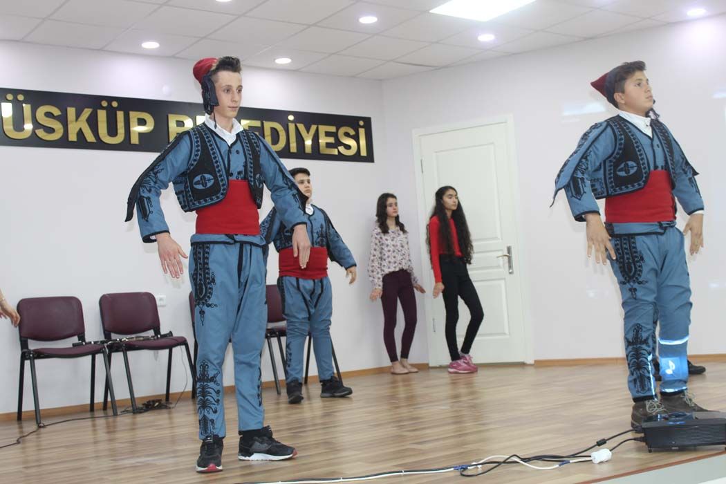 TÜRKÜLERLE TÜRKİYE SEVDAMIZ