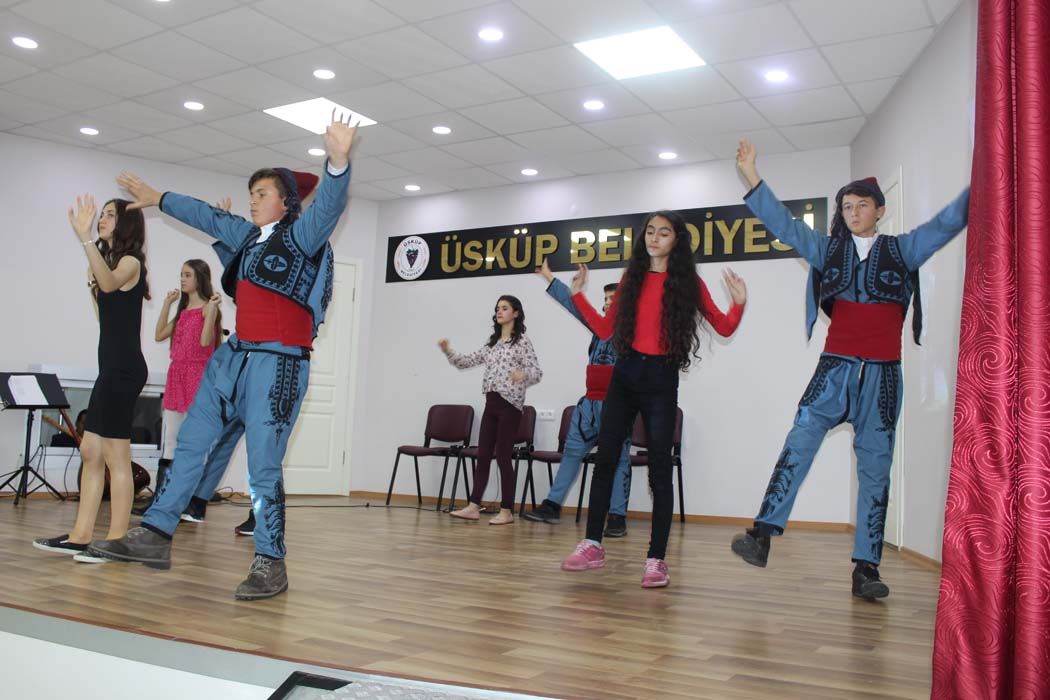 TÜRKÜLERLE TÜRKİYE SEVDAMIZ