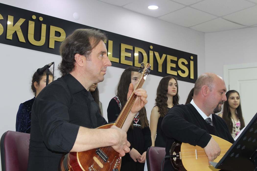 TÜRKÜLERLE TÜRKİYE SEVDAMIZ