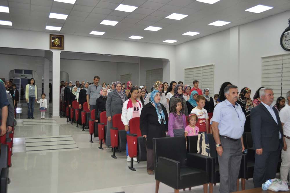 Üsküp Atatürk Ortaokulu'ndan Yıl Sonu Gecesi