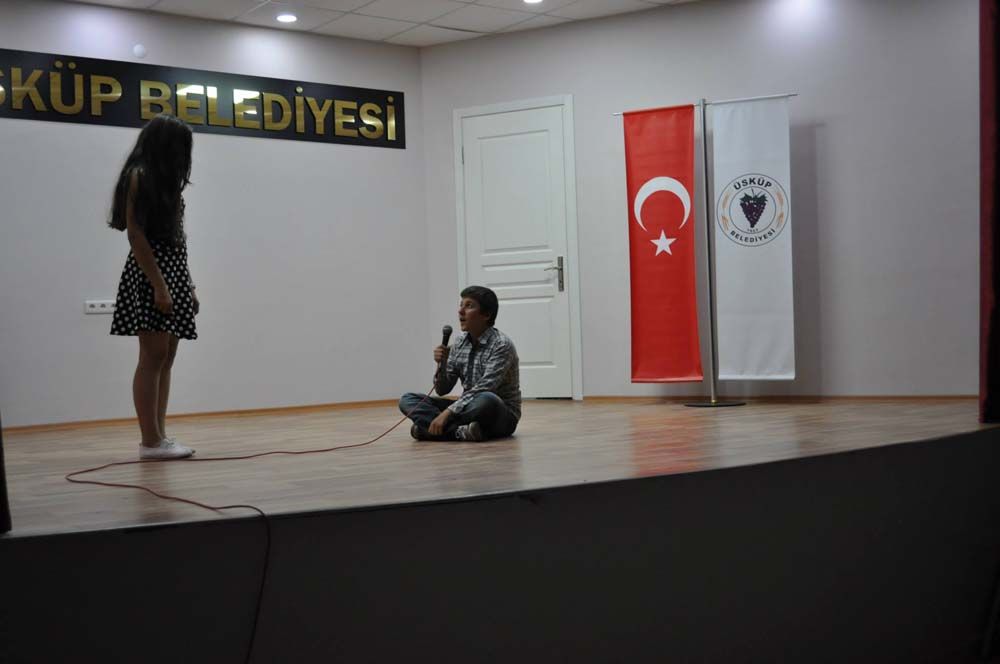 Üsküp Atatürk Ortaokulu'ndan Yıl Sonu Gecesi