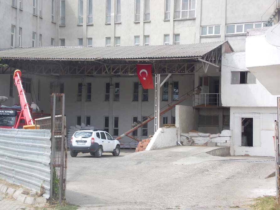 Üsküp'ü bayraklarla donatıyoruz