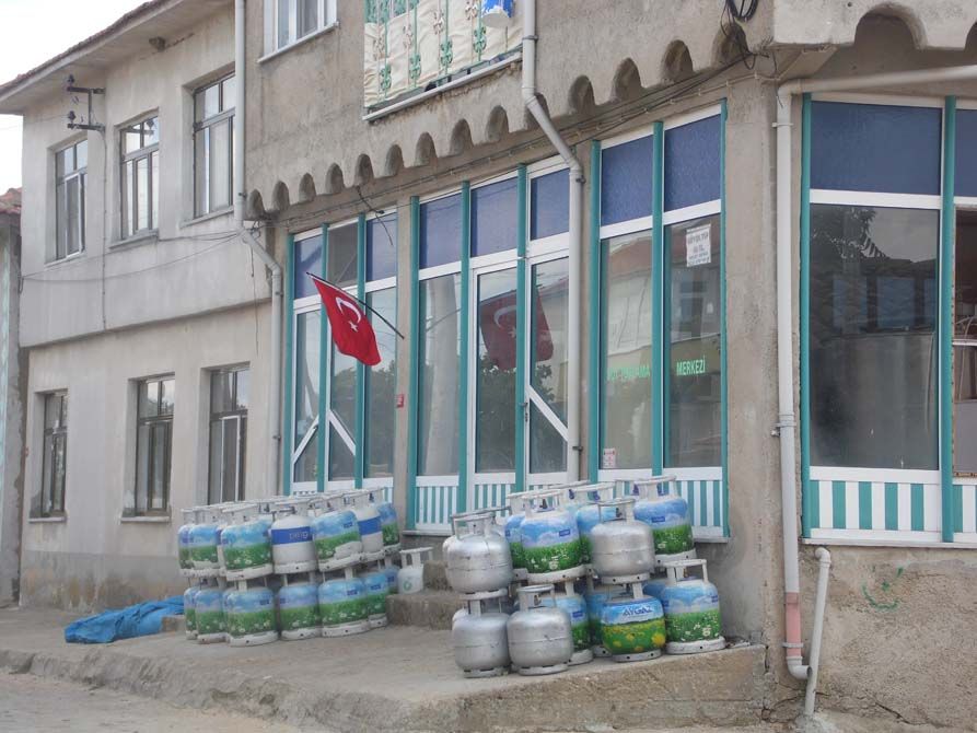 Üsküp'ü bayraklarla donatıyoruz