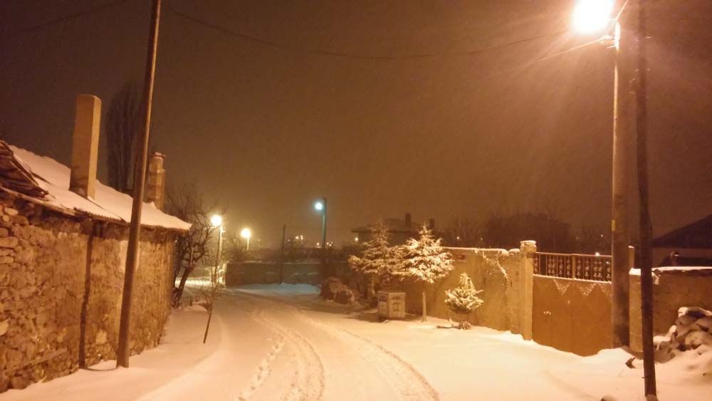 ÃœskÃ¼p'te kar yaÄŸÄ±ÅŸÄ± etkili oldu