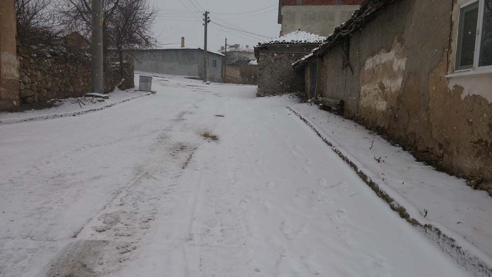 Üsküp'te kar yağışı etkili oldu