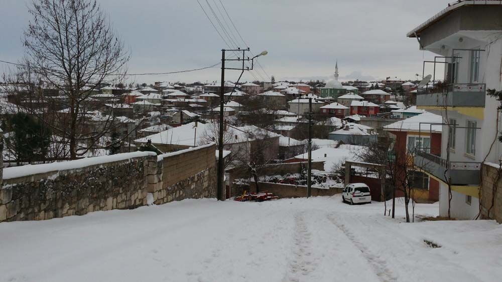 Üsküp'te kar yağışı etkili oldu