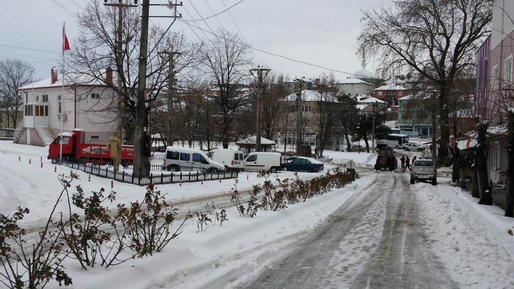 Üsküp'te kar yağışı etkili oldu