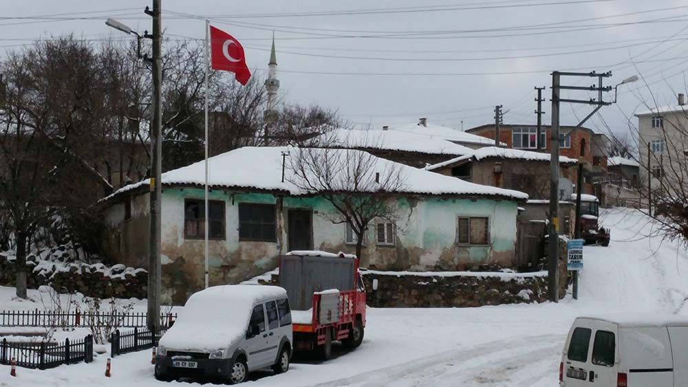 Üsküp'te kar yağışı etkili oldu