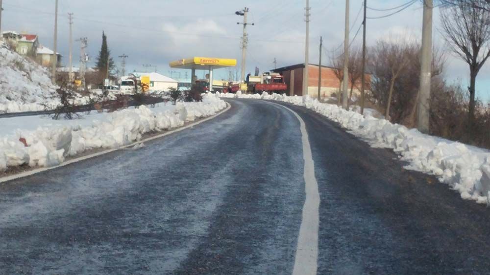 Üsküp'te kar yağışı etkili oldu