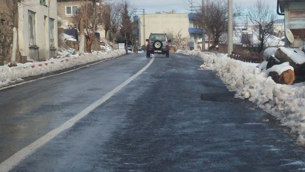 Üsküp'te kar yağışı etkili oldu