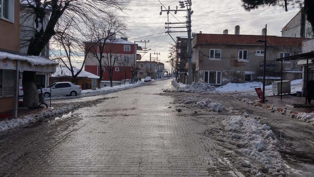 Üsküp'te kar yağışı etkili oldu