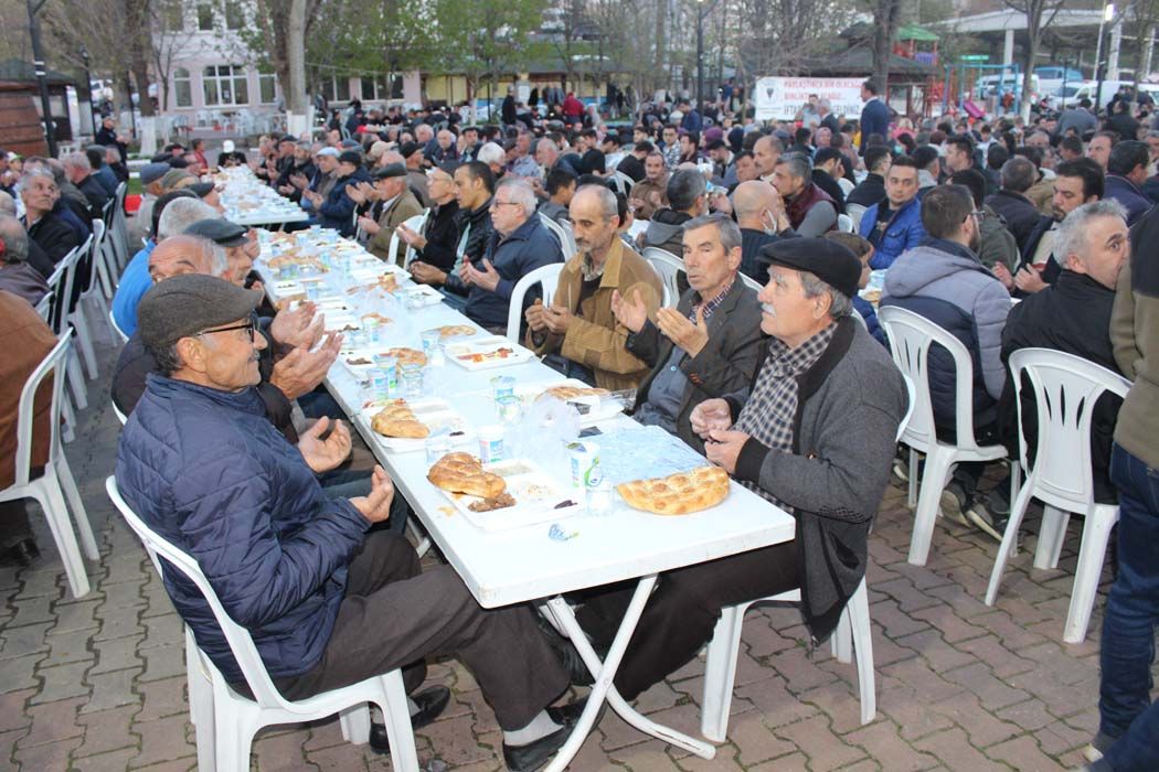 İftar Yemeği (2022)