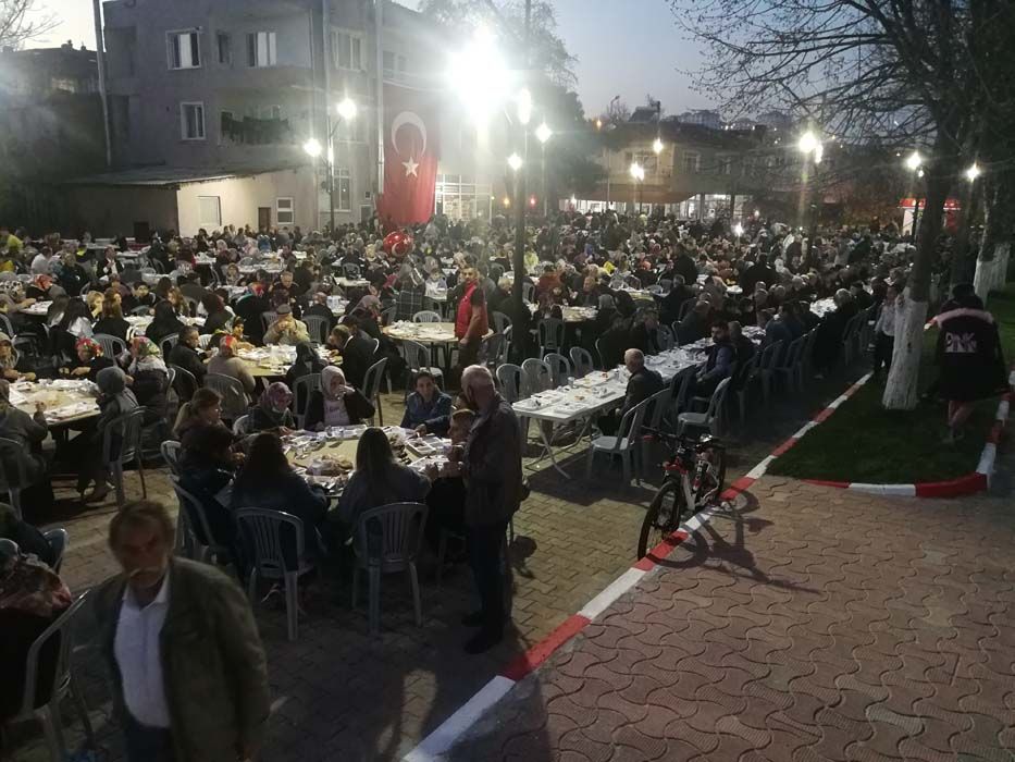 İftar Yemeği (2022)