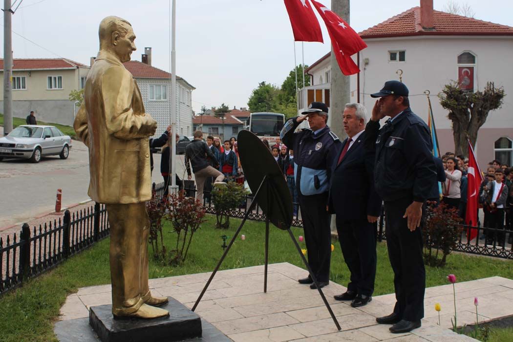 ULUSAL EGEMENLİK VE ÇOCUK BAYRAMI-2017 (ÇELENK TÖRENİ)
