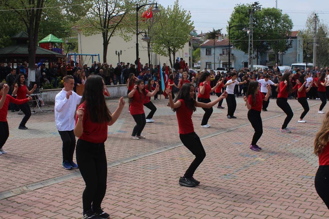 ULUSAL EGEMENLİK VE ÇOCUK BAYRAMI-2017 (KUTLAMALAR)