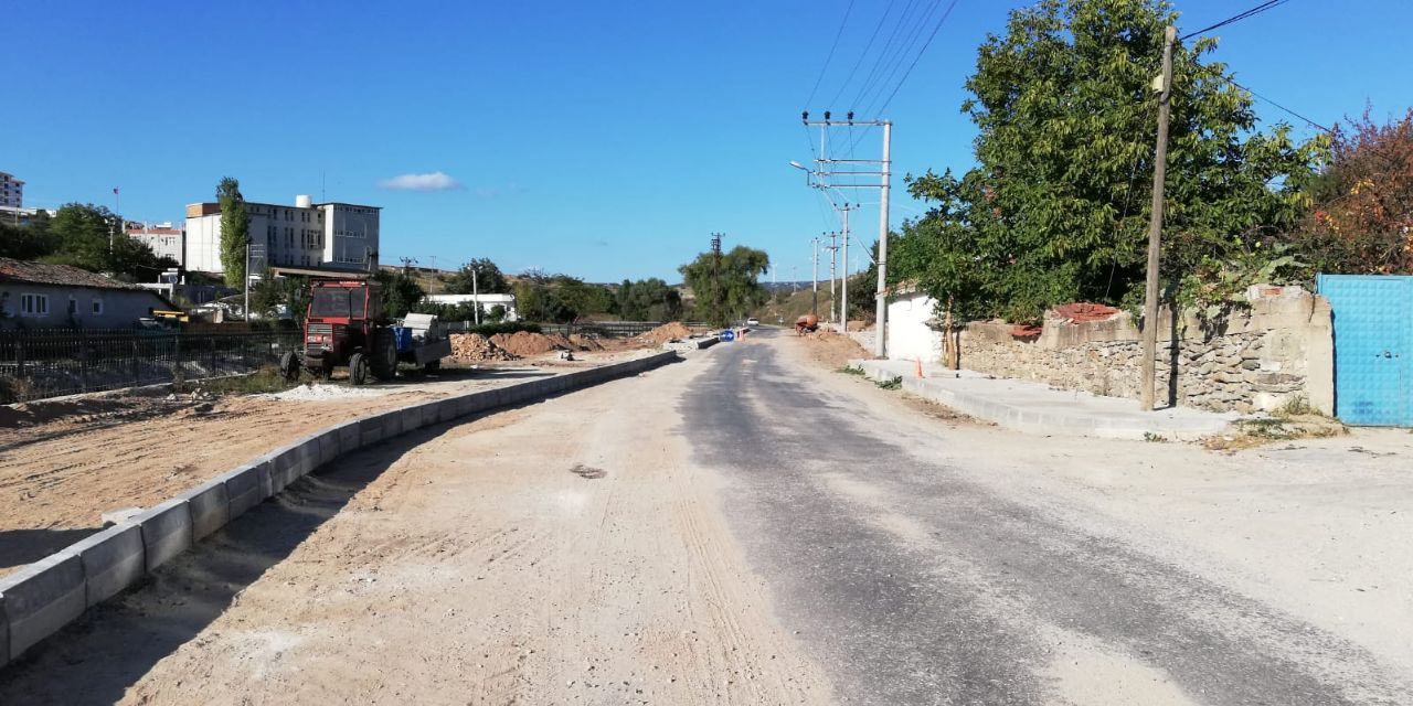 Belediye Caddesi Yol ve Kaldırım Düzenlemesi 