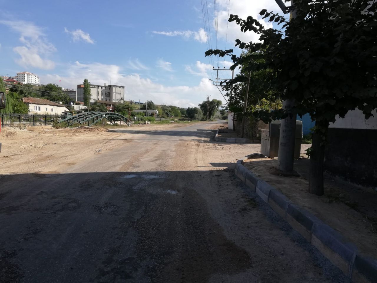 Belediye Caddesi Yol ve Kaldırım Düzenlemesi 