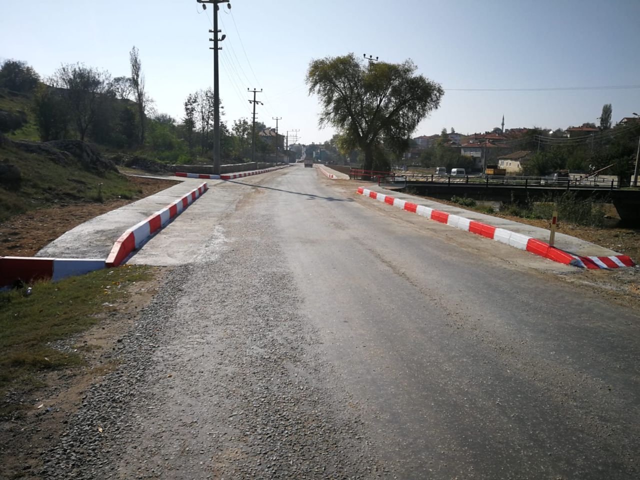 Belediye Caddesi Yol ve Kaldırım Düzenlemesi 