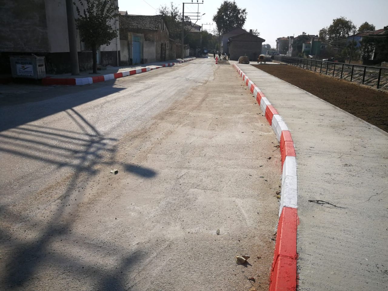 Belediye Caddesi Yol ve Kaldırım Düzenlemesi 