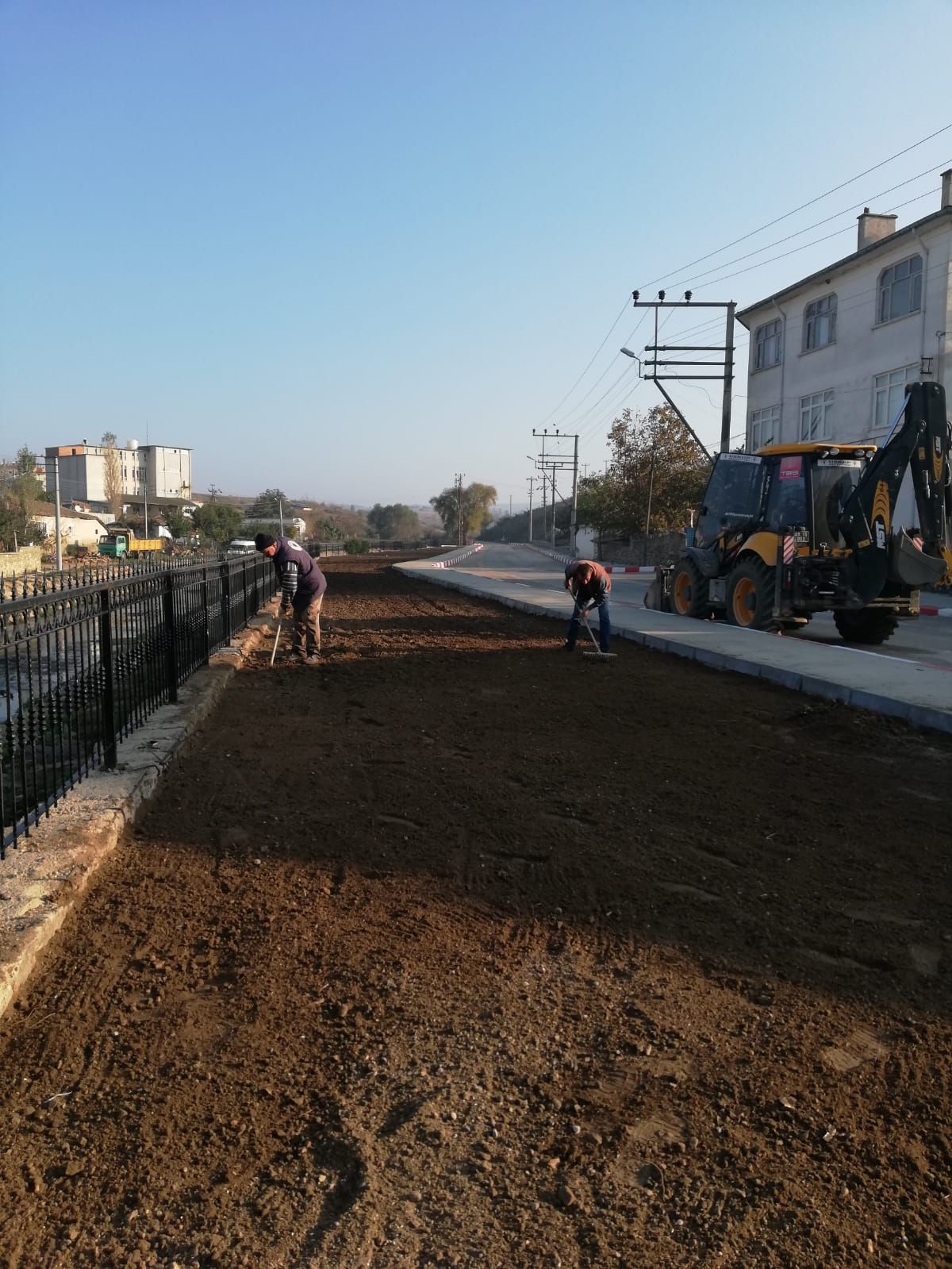 Belediye Caddesi Yol ve Kaldırım Düzenlemesi 