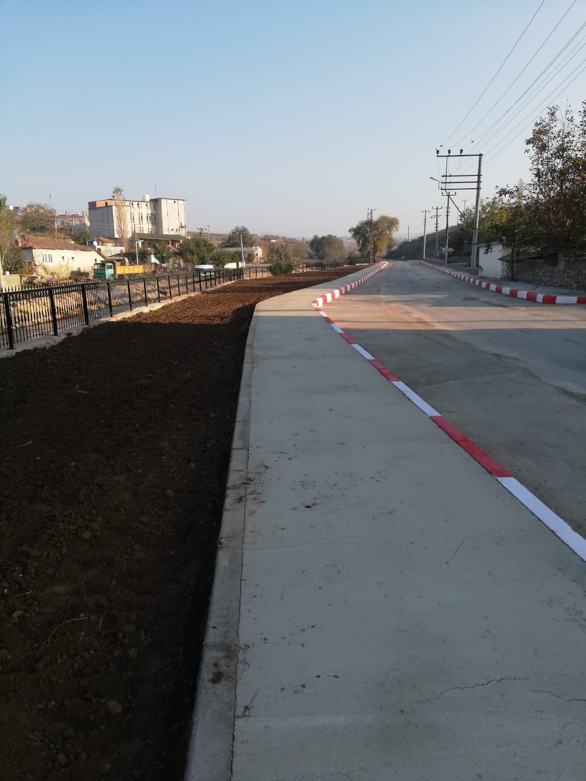 Belediye Caddesi Yol ve Kaldırım Düzenlemesi 