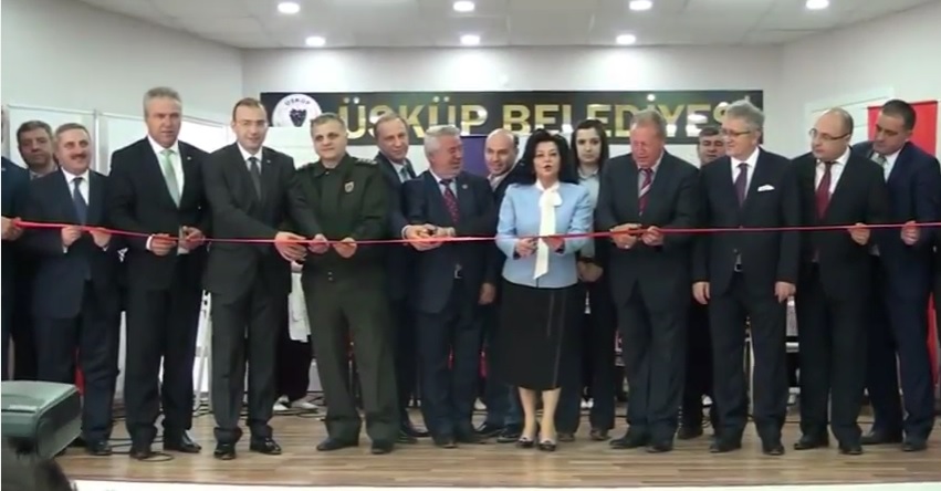 Belediyemiz Kültür Evi açılış kurdelasının kesilişi…