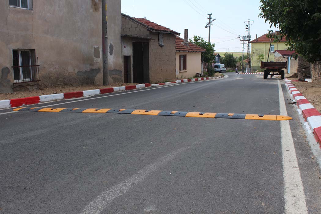 Beldemiz yollarında hız kesici kasis çalışmalarına başlandı…
