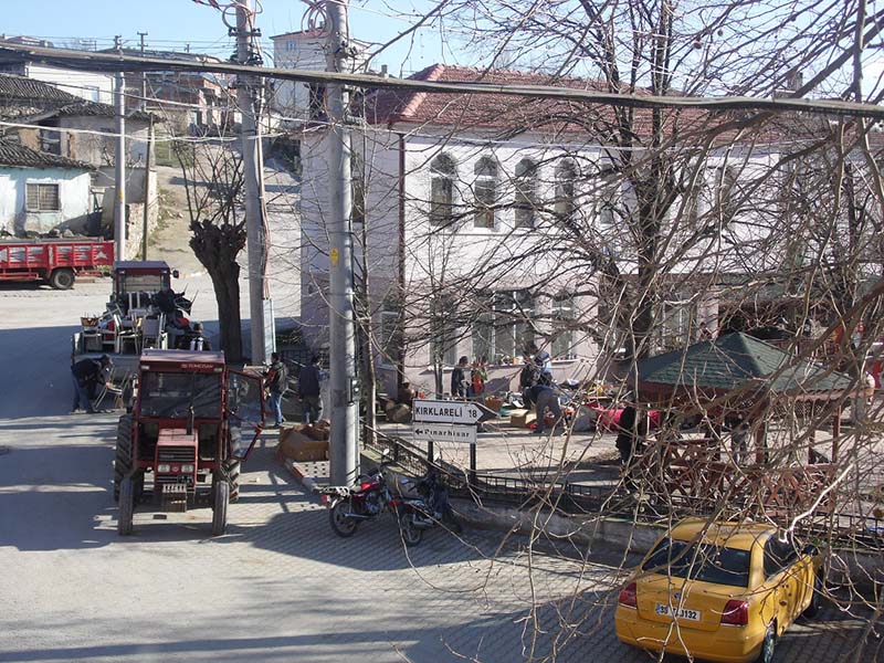 Belediyemize ait park yeri ve park kahvesi tahliye edildi…