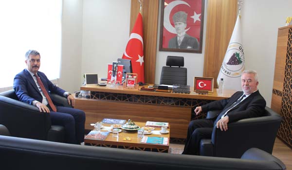 Kırklareli Cumhuriyet Başsavcısı Hazım ASLANCI' dan Belediye Başkanımız Hüseyin KASAP' a ziyaret….