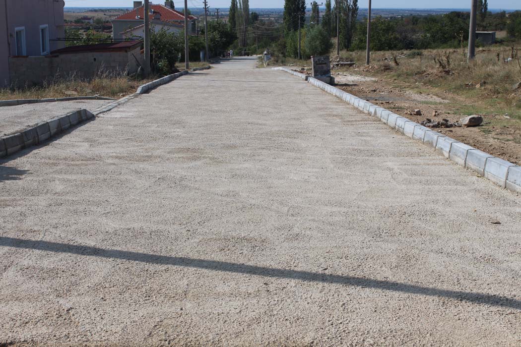 Havuçlu Kuyu Caddesinde yol düzenlemesi…