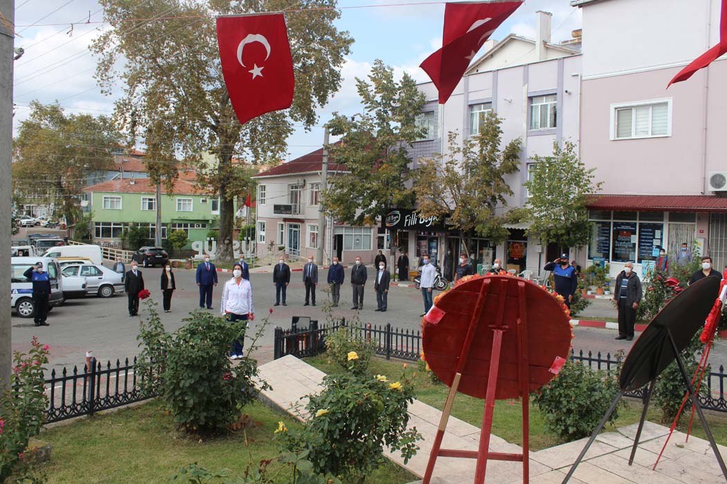 Cumhuriyet Bayramı çelenk töreni yapıldı…