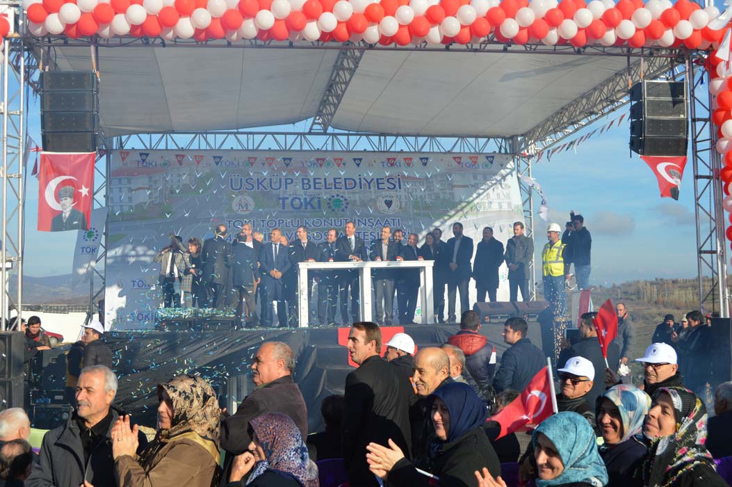 TOKİ TOPLU KONUT İNŞAATI TEMEL ATMA TÖRENİ