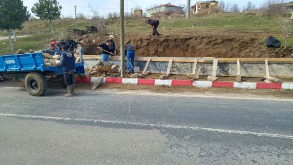 Kırklareli Caddesi tretuvar çalışmaları